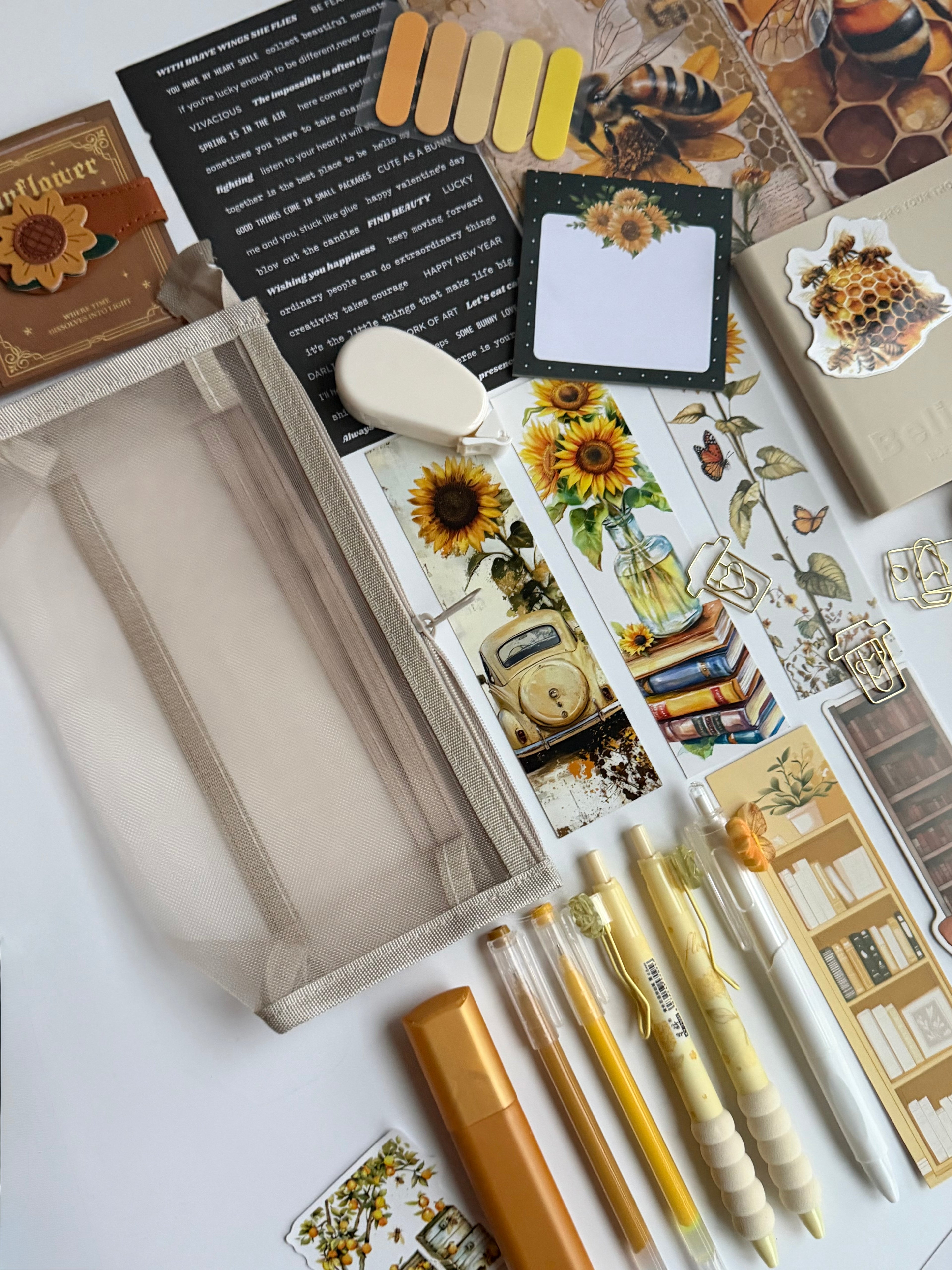 🌻 Honey Bookish Bundle 🐝
