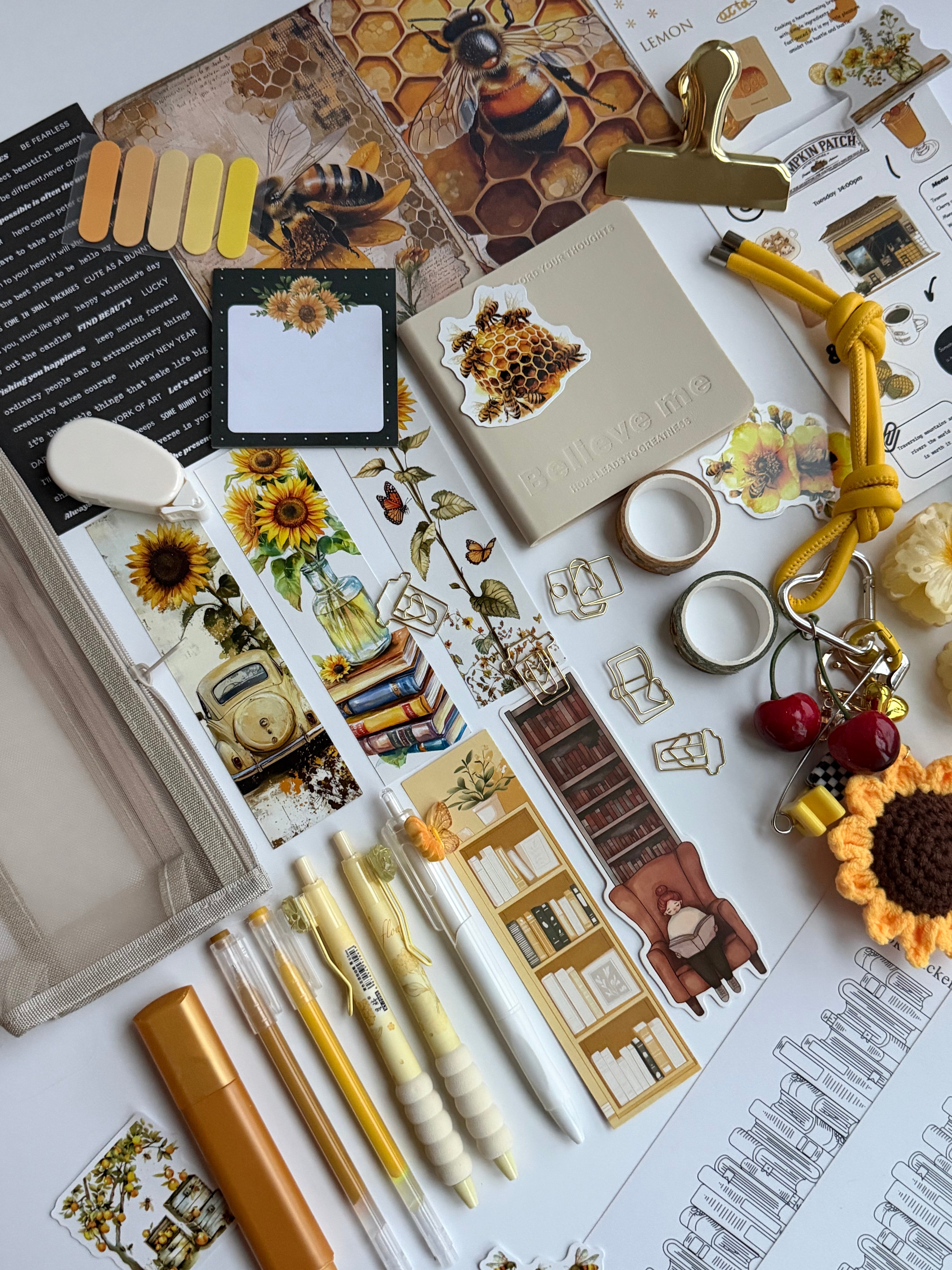 🌻 Honey Bookish Bundle 🐝